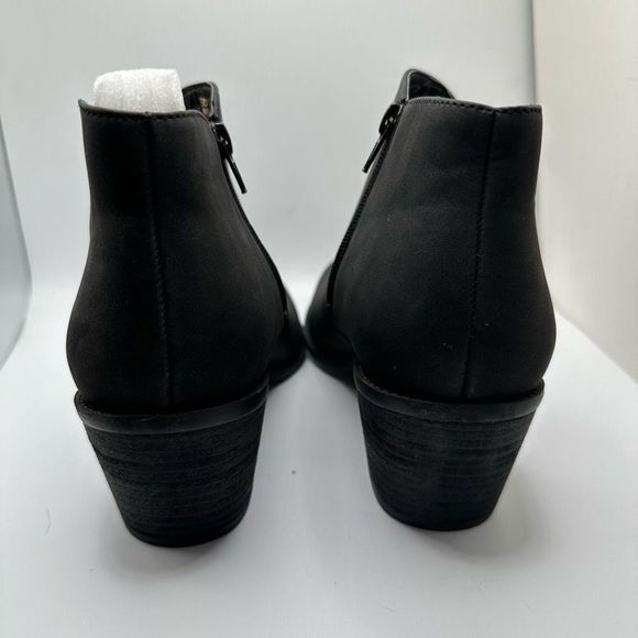 CUSHIONAIRE Women's cut out ankle bootie +Memory Foam 10 WIDE BLACK - Picture 4 of 7